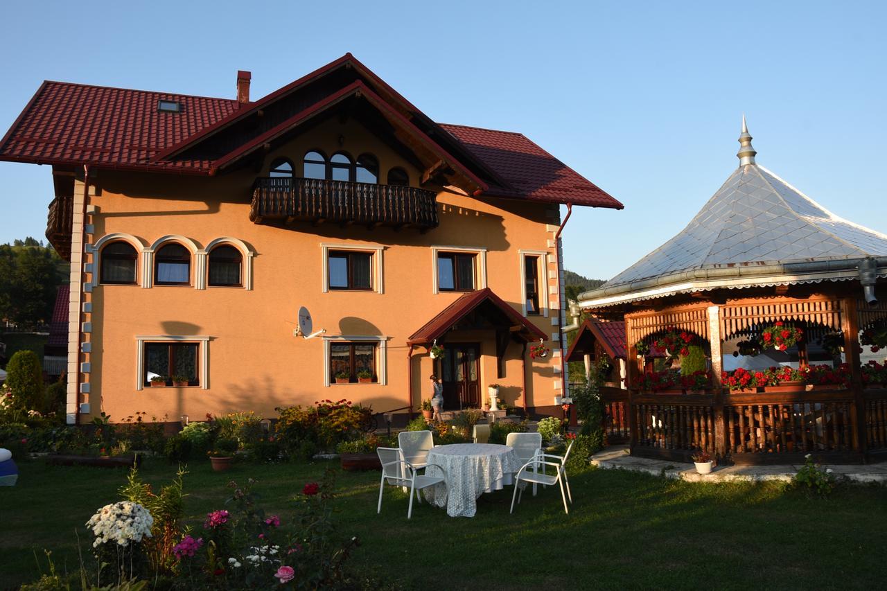 Pensiunea Casa Cristina Kimpulung Mołdawski Zewnętrze zdjęcie